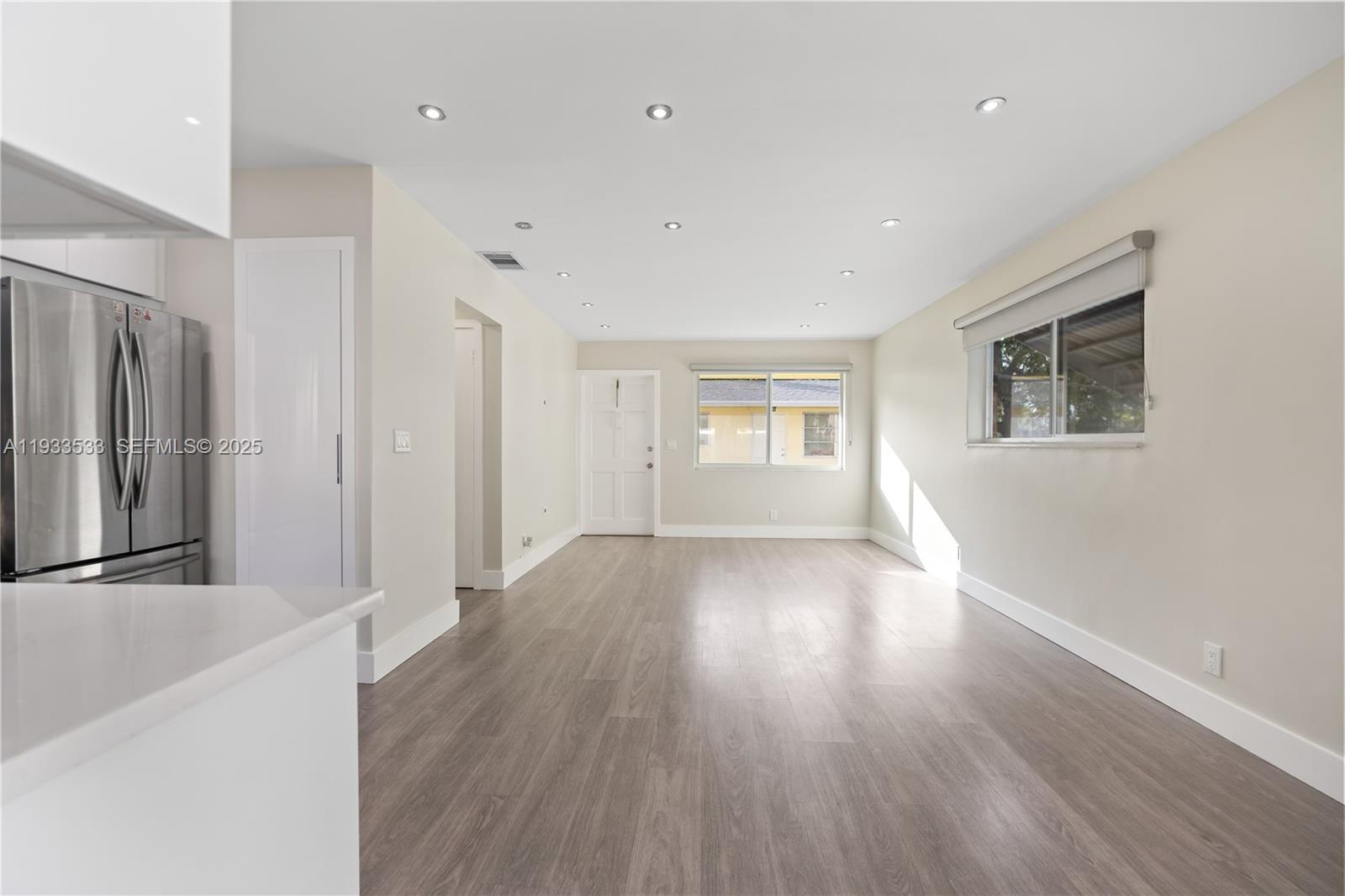 CORONET VISTA CONDO - Residential