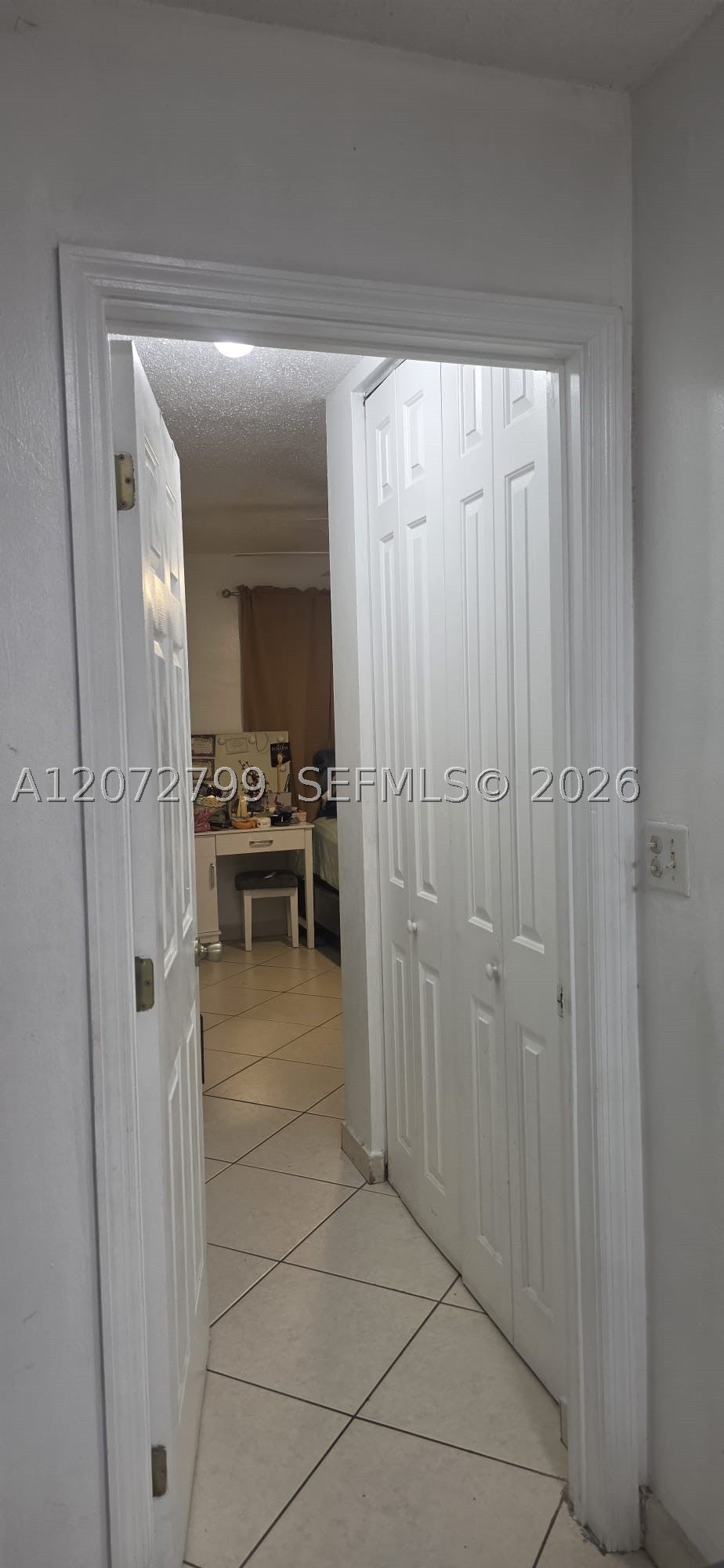 Photo of 4118 N Circle Dr, Hollywood, FL 33021 (MLS # A12072799)