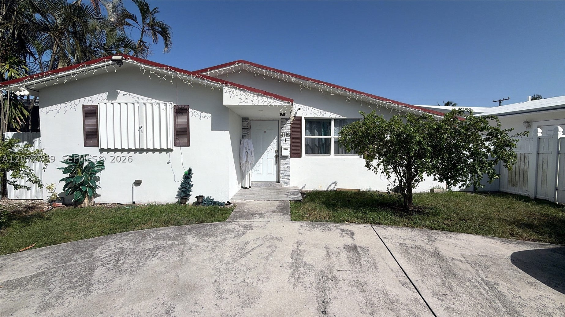 4118 N Circle Dr