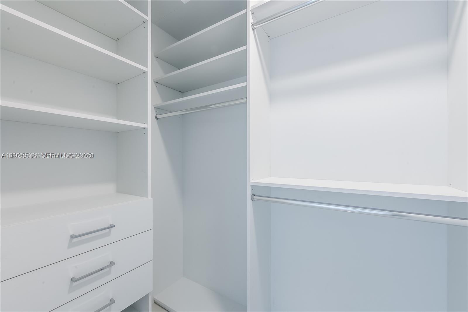 PARAMOUNT MIAMI WORLDCENT - Residential