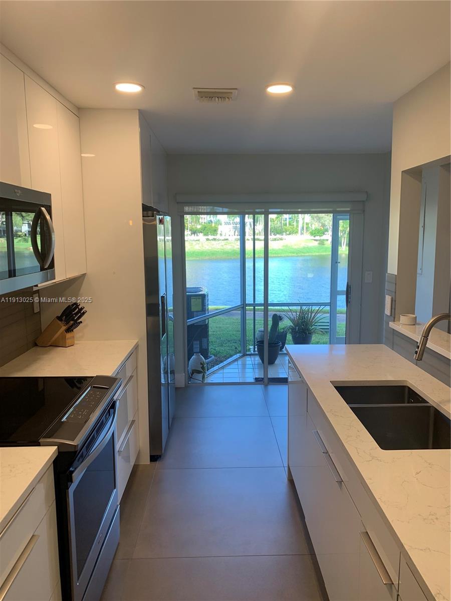 FAIRFIELD AT BOCA 2 OF CE - Residential