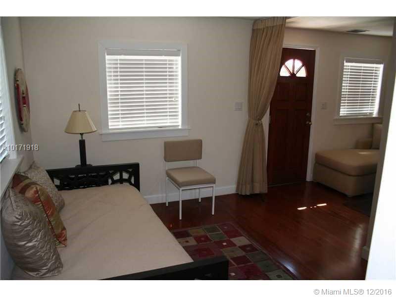 PALM ISLAND - Residential Lease