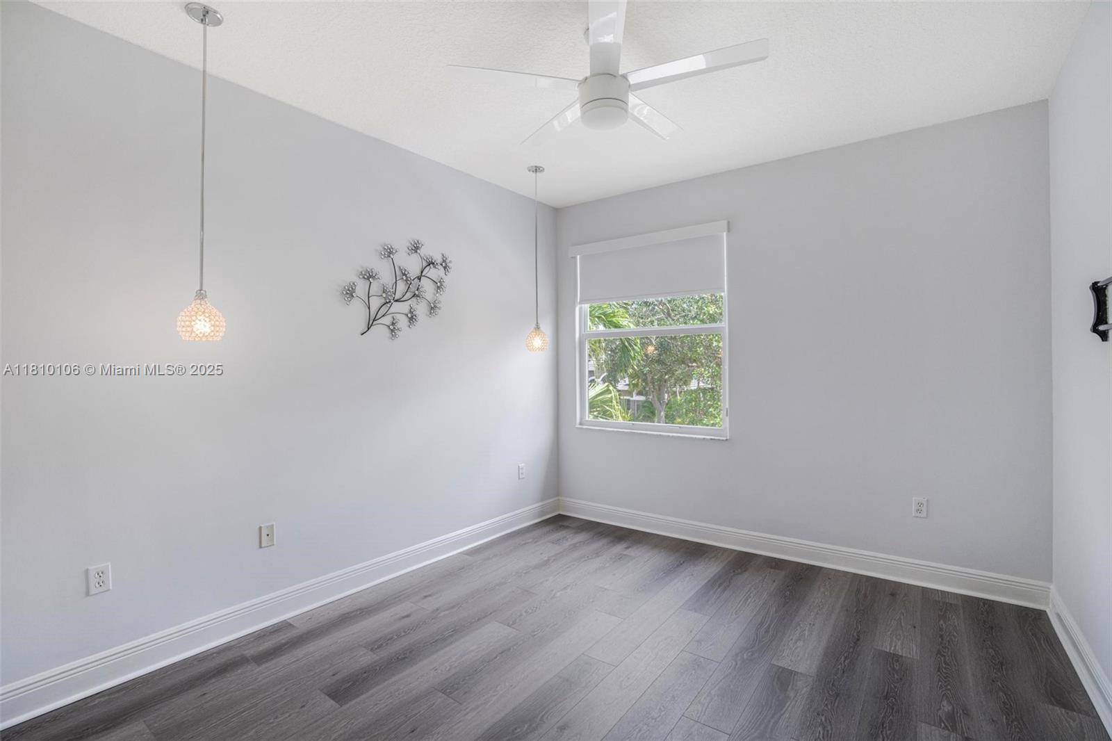 CAPELLA 1 - Residential Lease