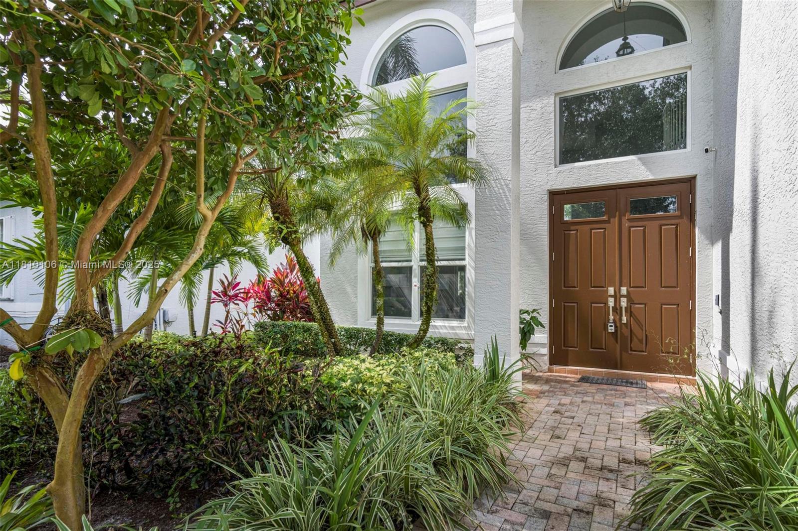CAPELLA 1 - Residential Lease