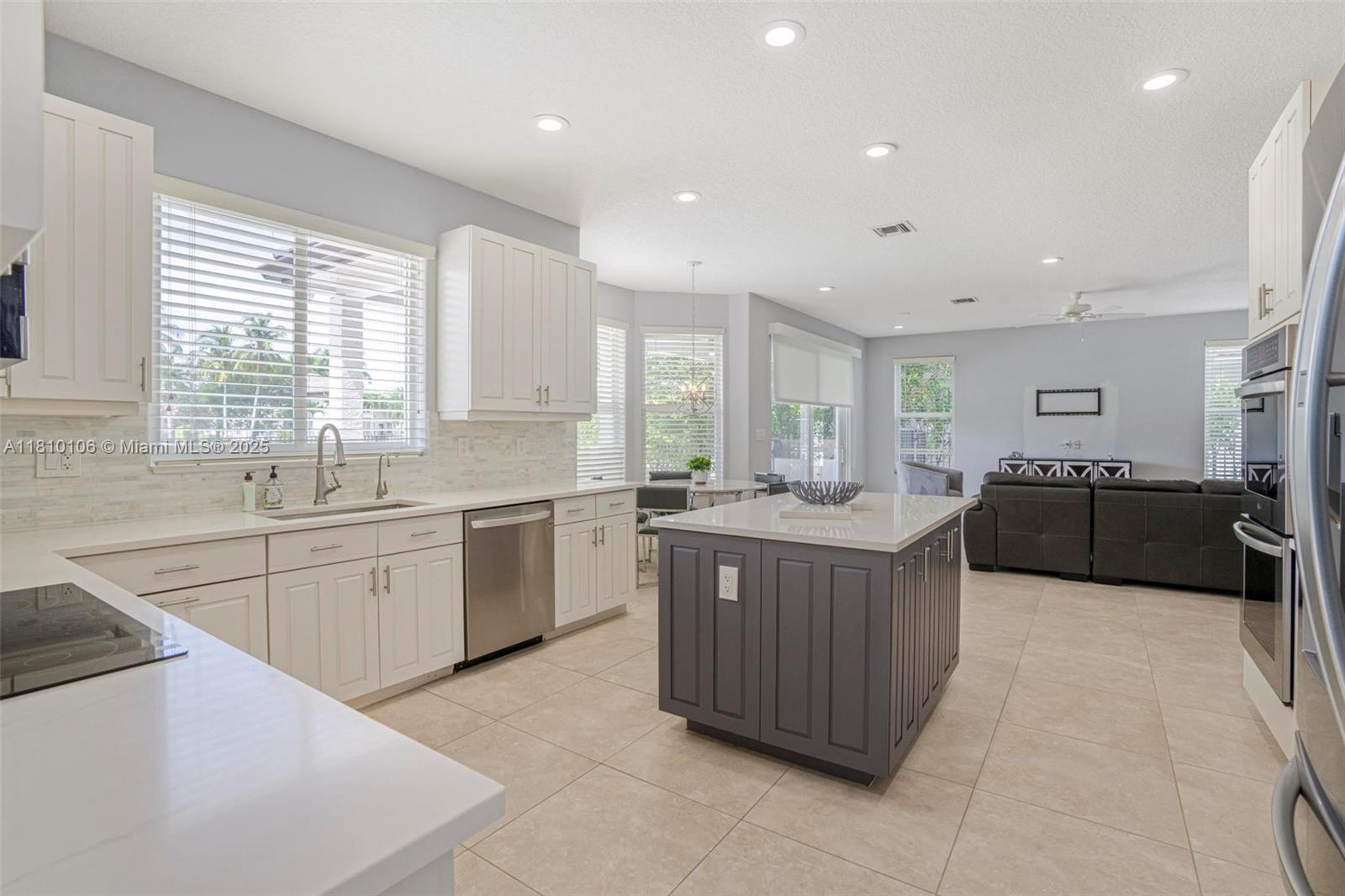 CAPELLA 1 - Residential Lease