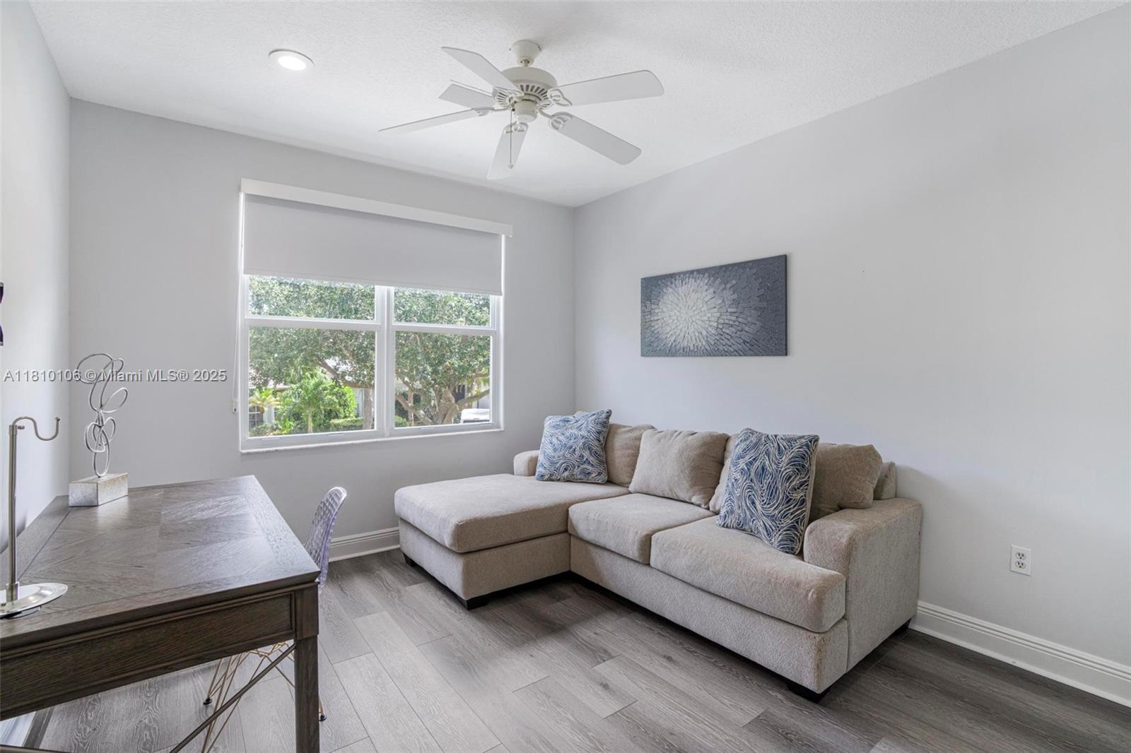 CAPELLA 1 - Residential Lease
