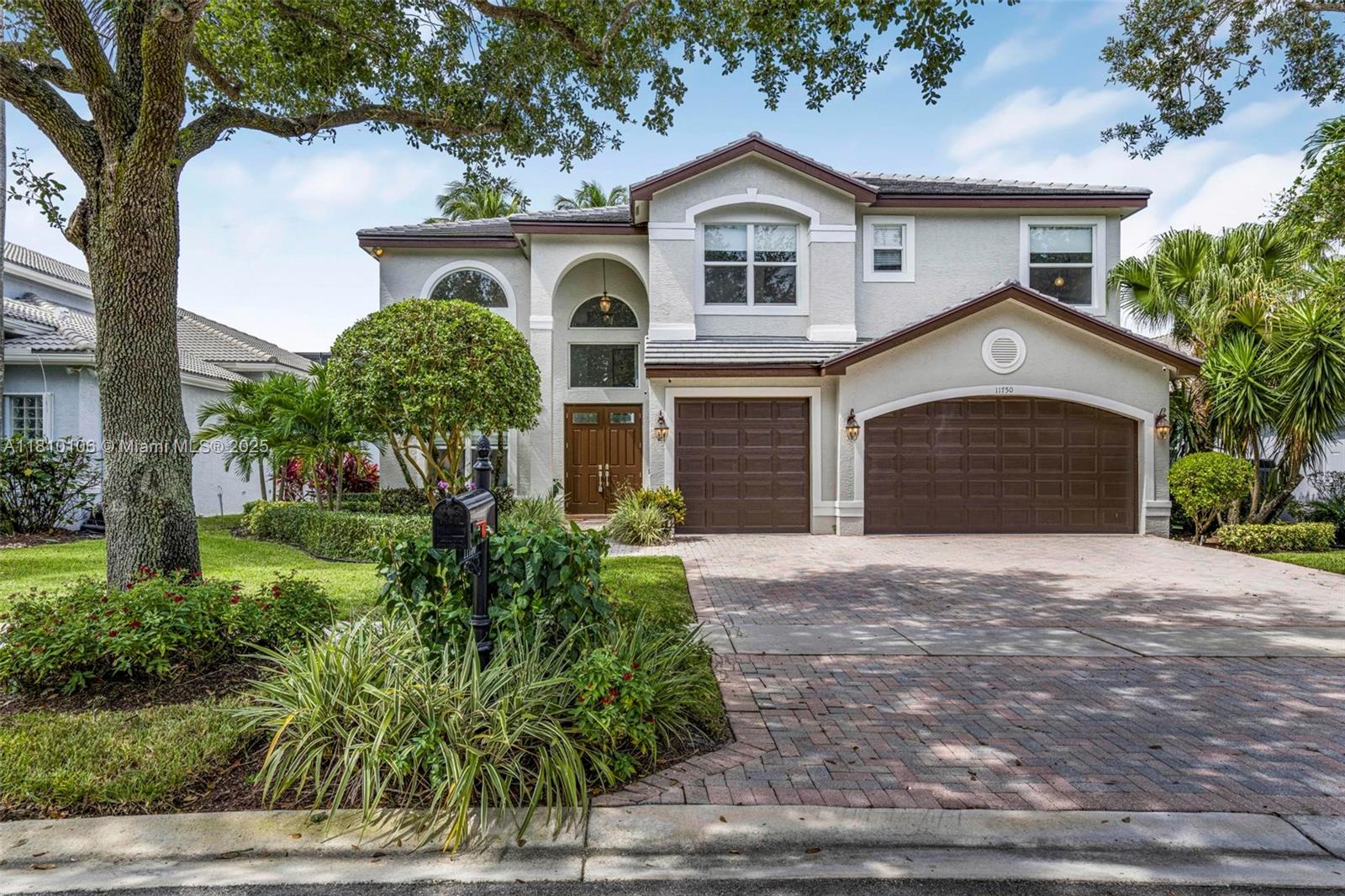 CAPELLA 1 - Residential Lease