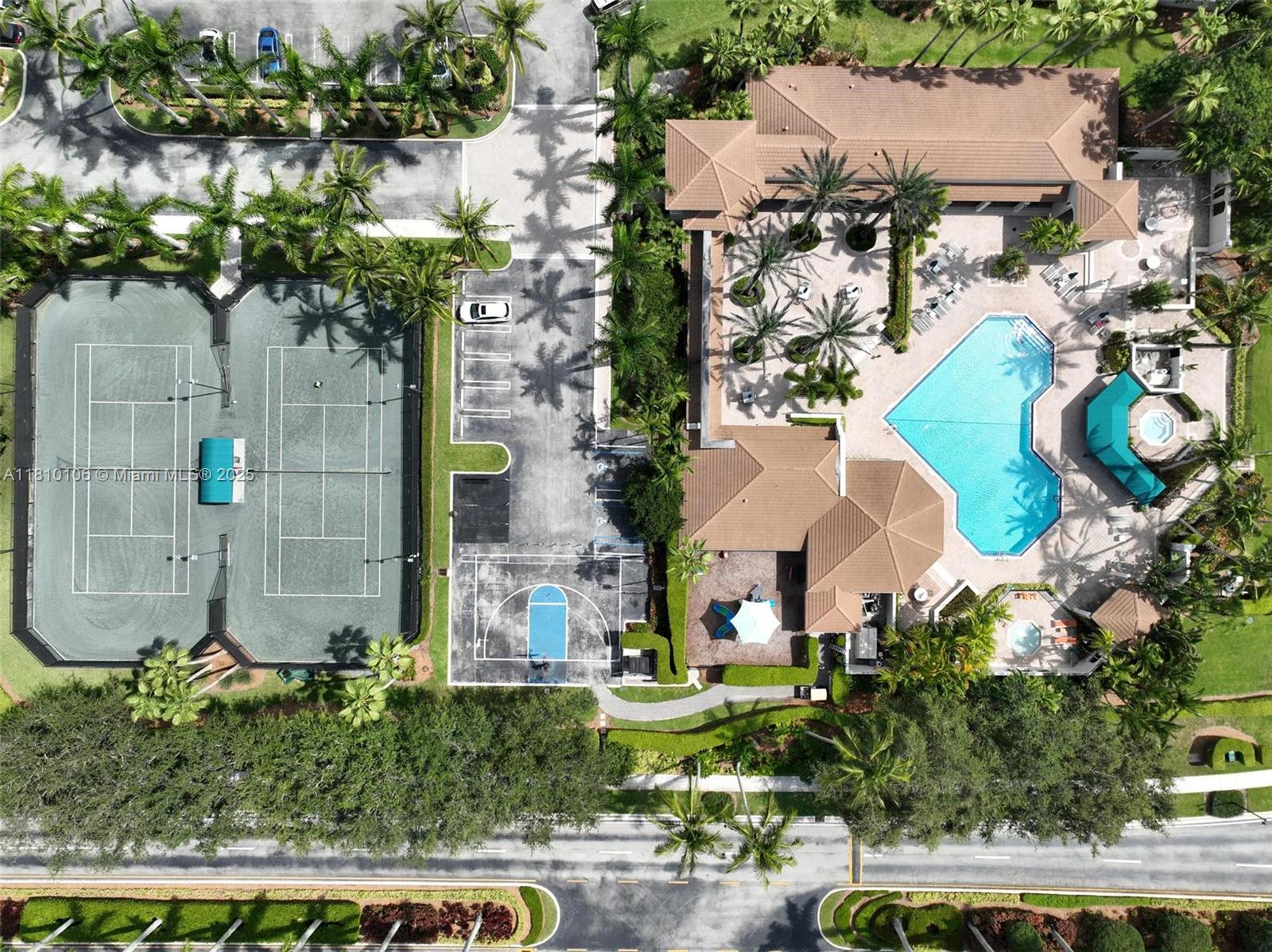 CAPELLA 1 - Residential Lease