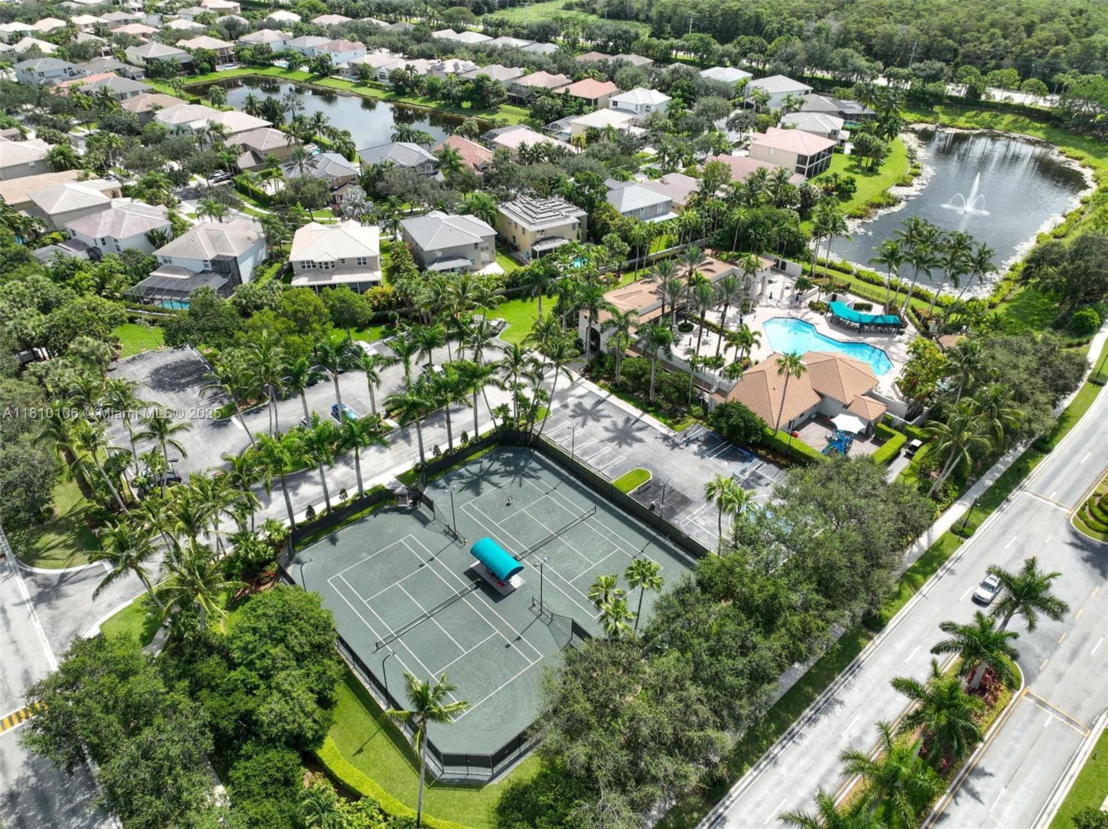 CAPELLA 1 - Residential Lease