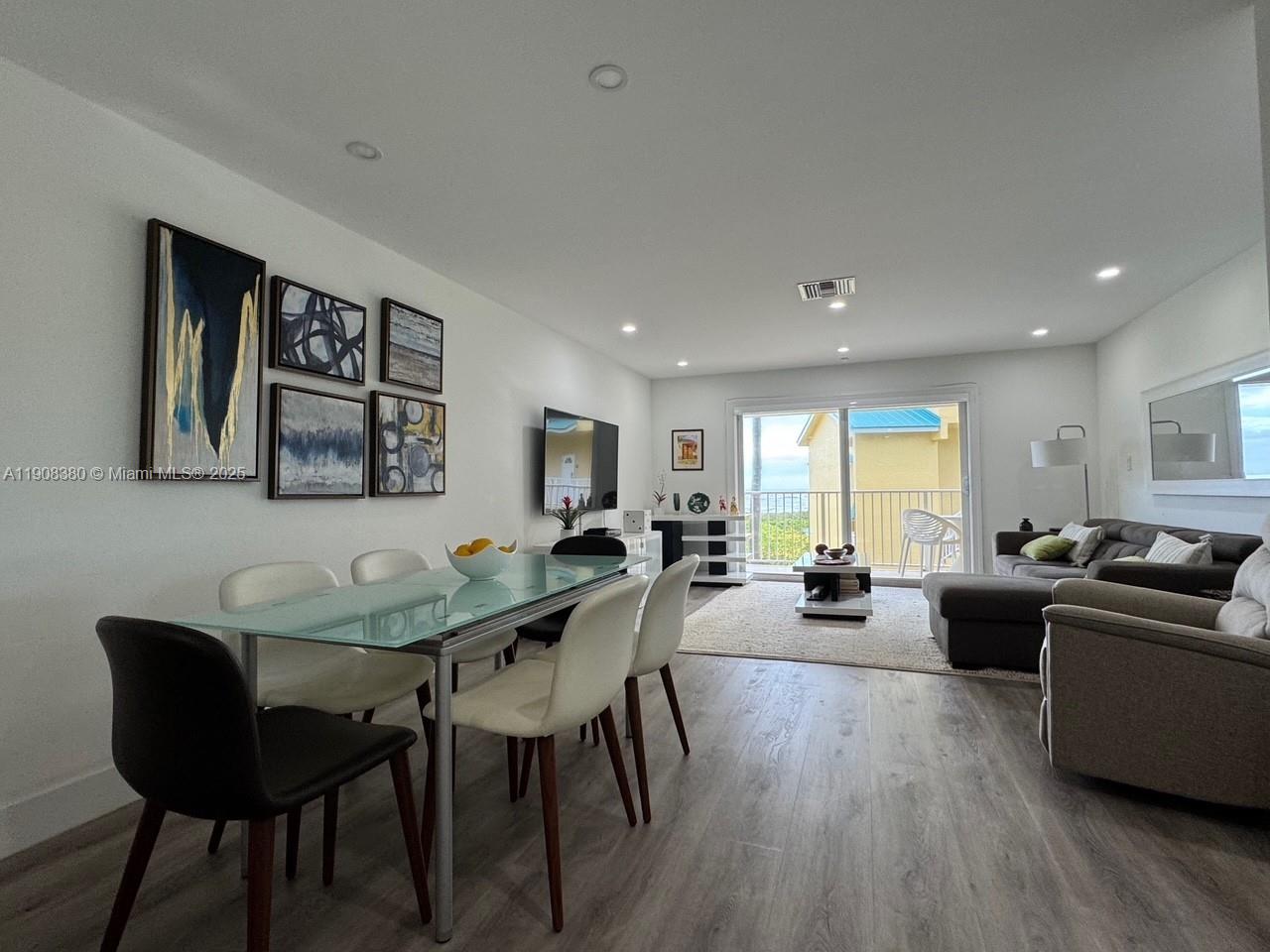 BEACH VILLAS ON HUTCHINSON - Residential Lease