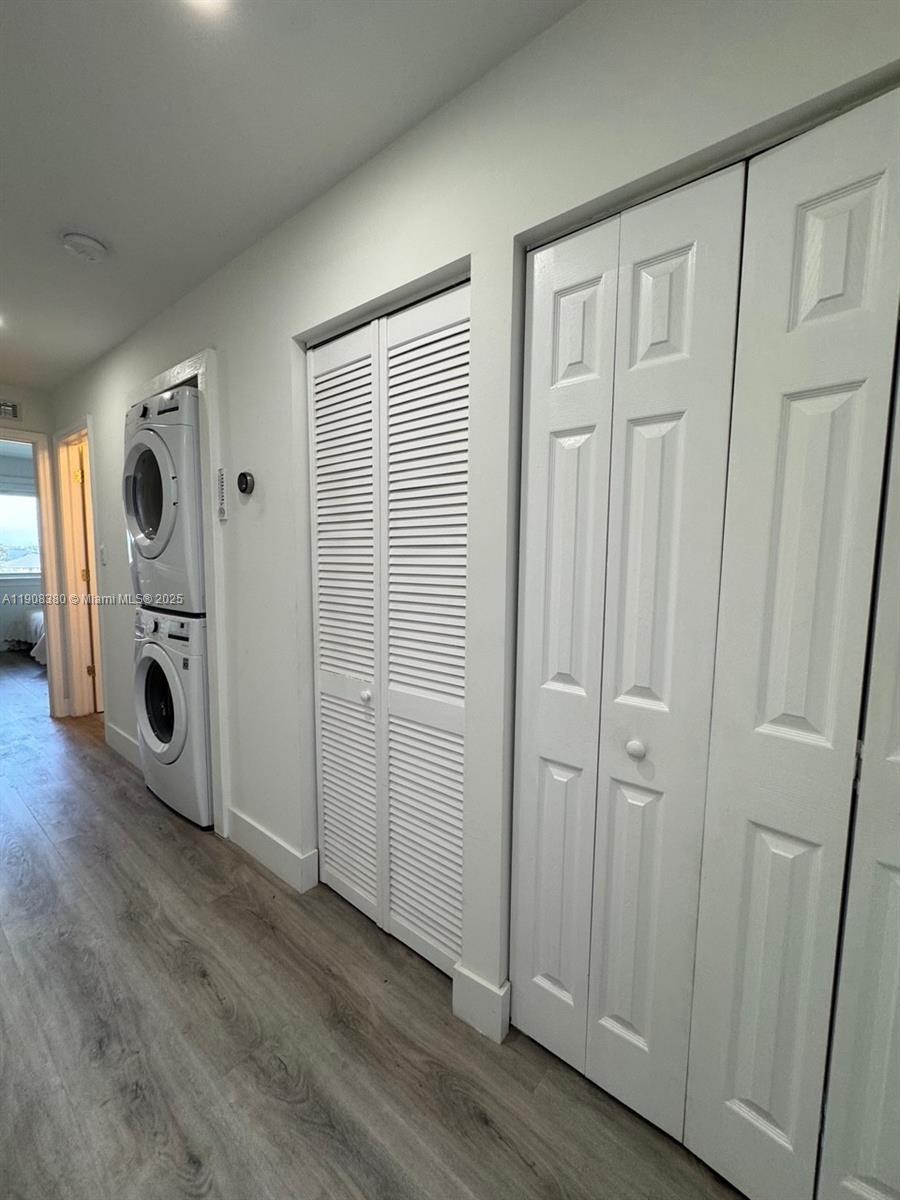 BEACH VILLAS ON HUTCHINSON - Residential Lease