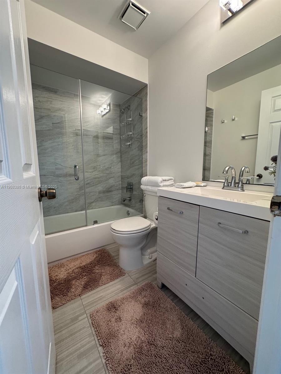 BEACH VILLAS ON HUTCHINSON - Residential Lease