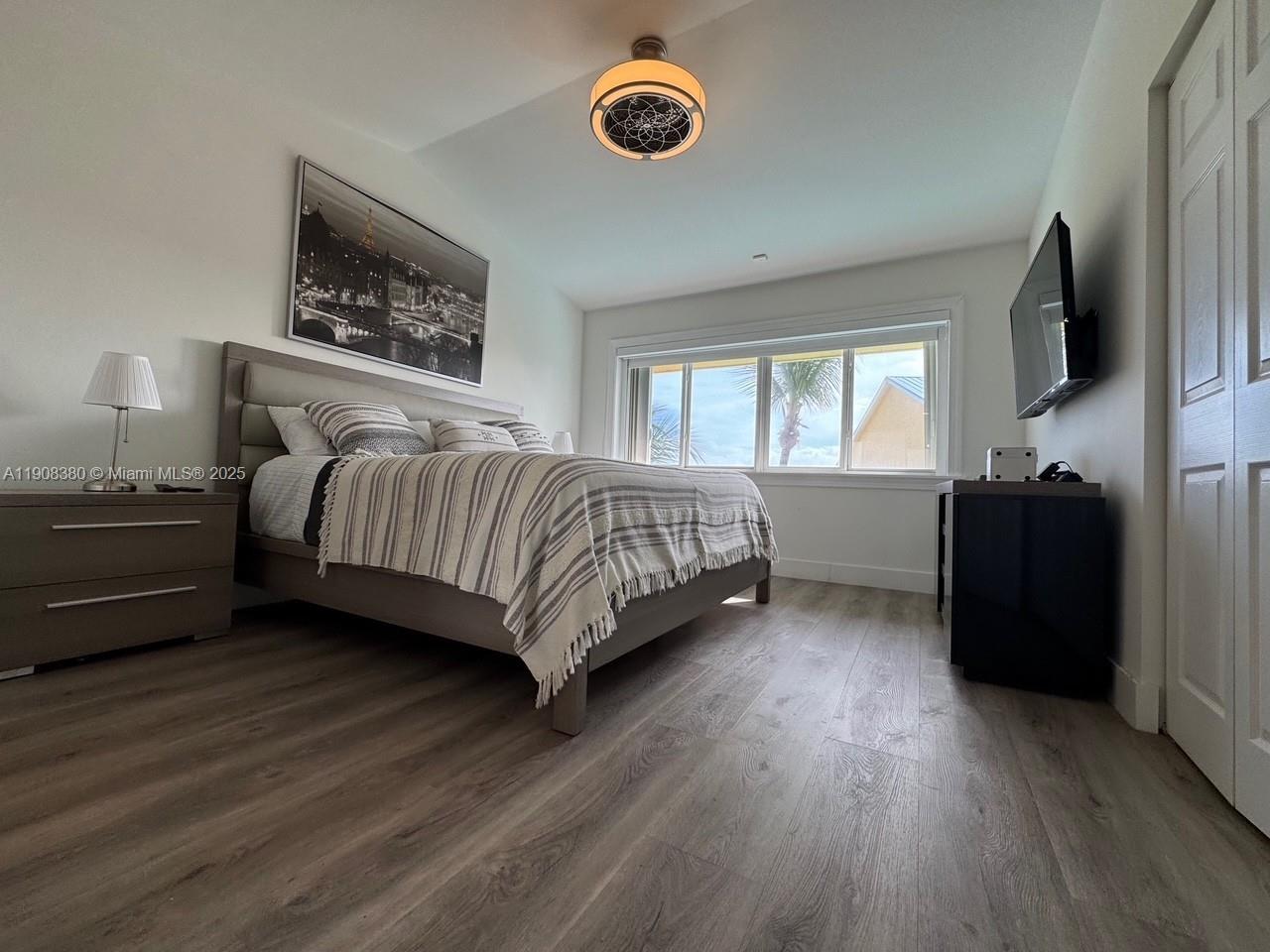 BEACH VILLAS ON HUTCHINSON - Residential Lease