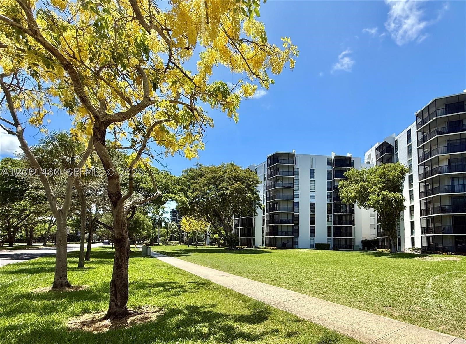 3475 N Country Club Dr 615, Aventura FL 33180