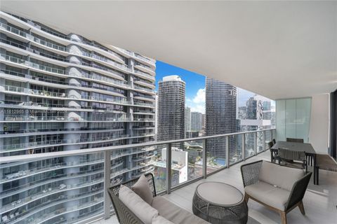 Condominium in Miami FL 1010 Brickell Ave Ave 8.jpg