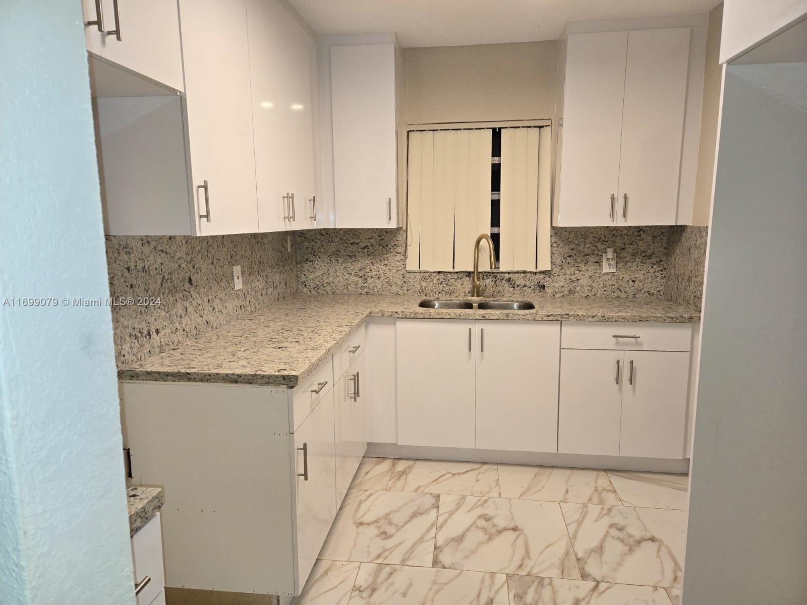 PALMETTO COUNTRY CLUB EST - Residential
