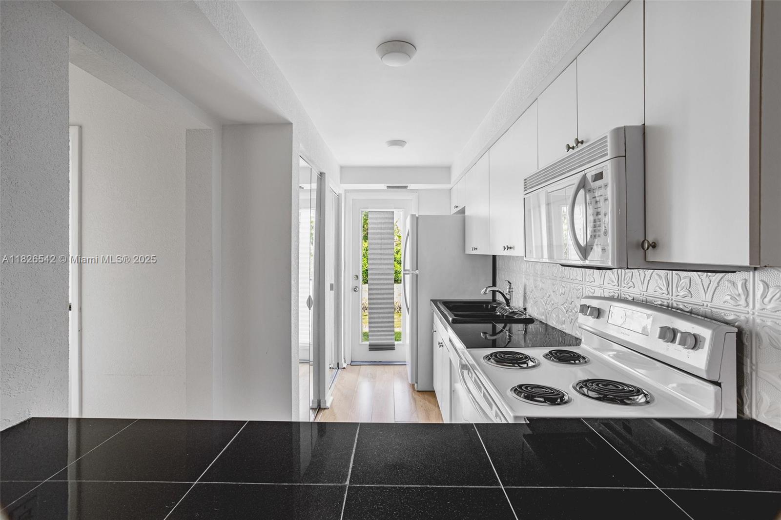 HAYLOFTS OF CORAL SPRINGS - Residential