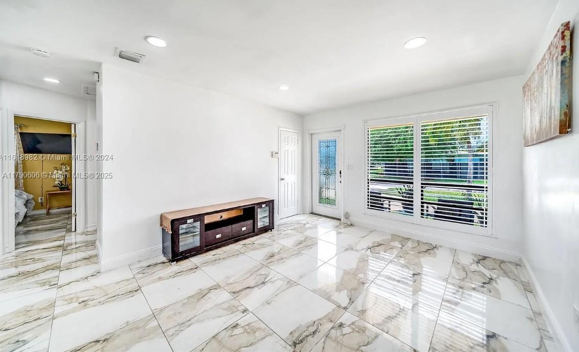 3151 SW 37th Ave 3151