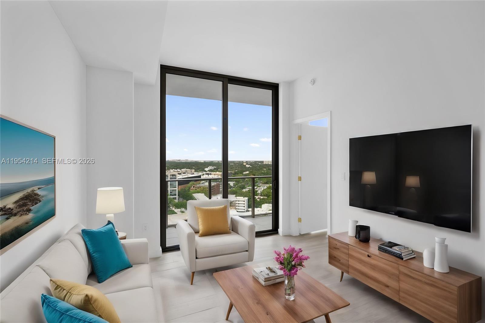 2678 Tigertail Ave 1609