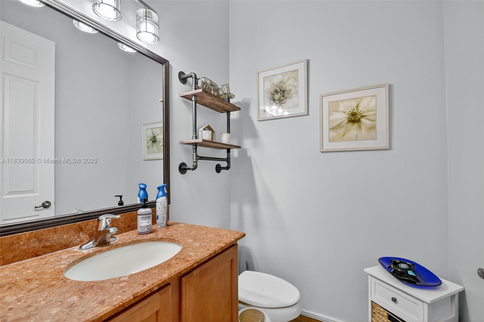 PALMYRA ESTATES - Residential