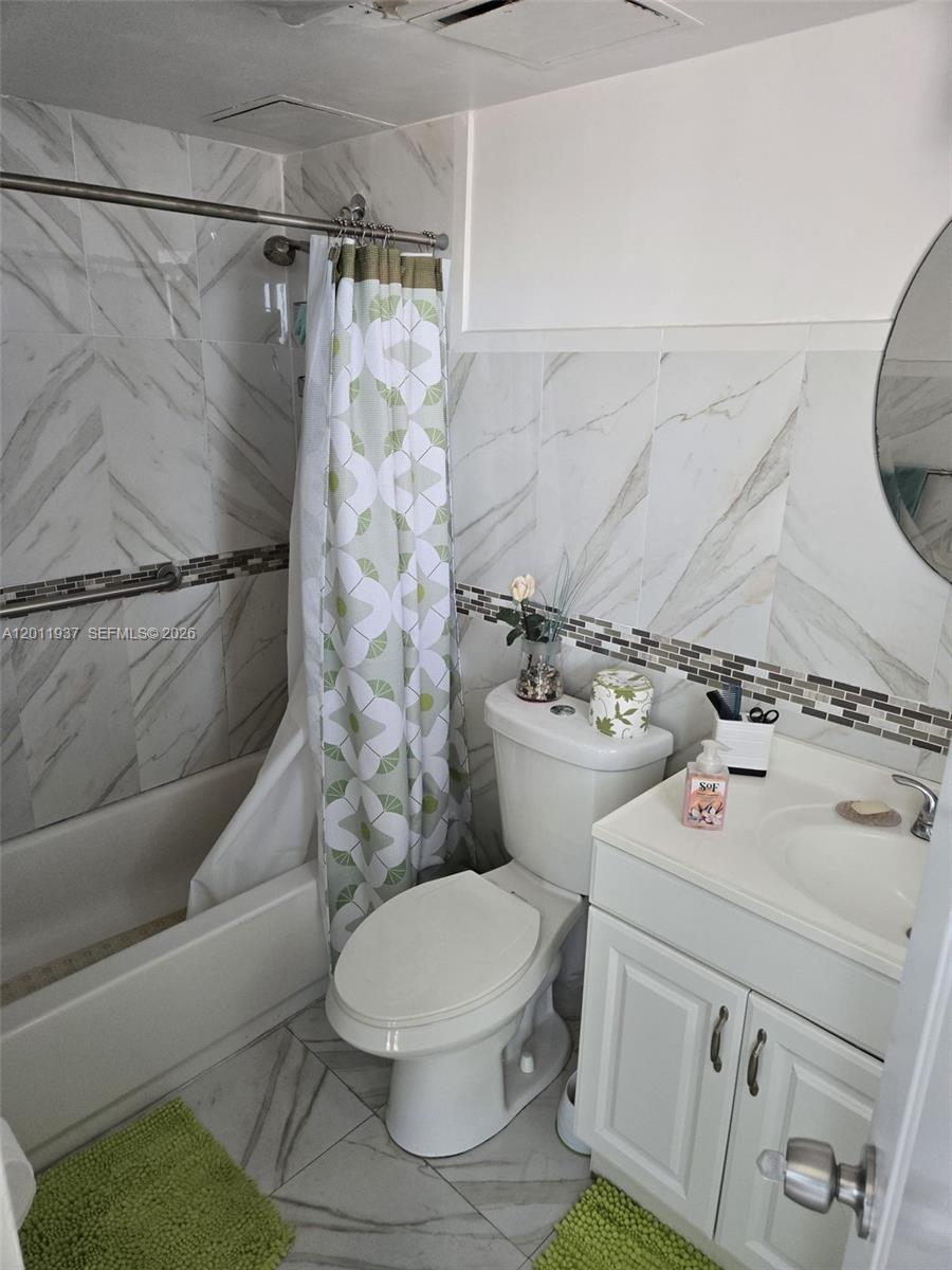 IMPERIAL TERRACES CONDO - Residential