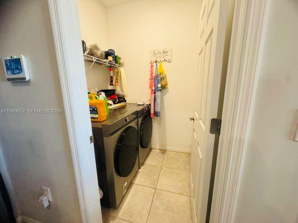 Port LaBelle - Residential