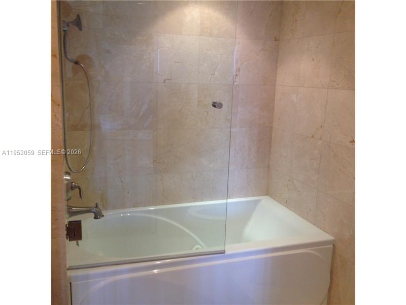 ARMITAGE PLACE NO 3 CONDO - Residential