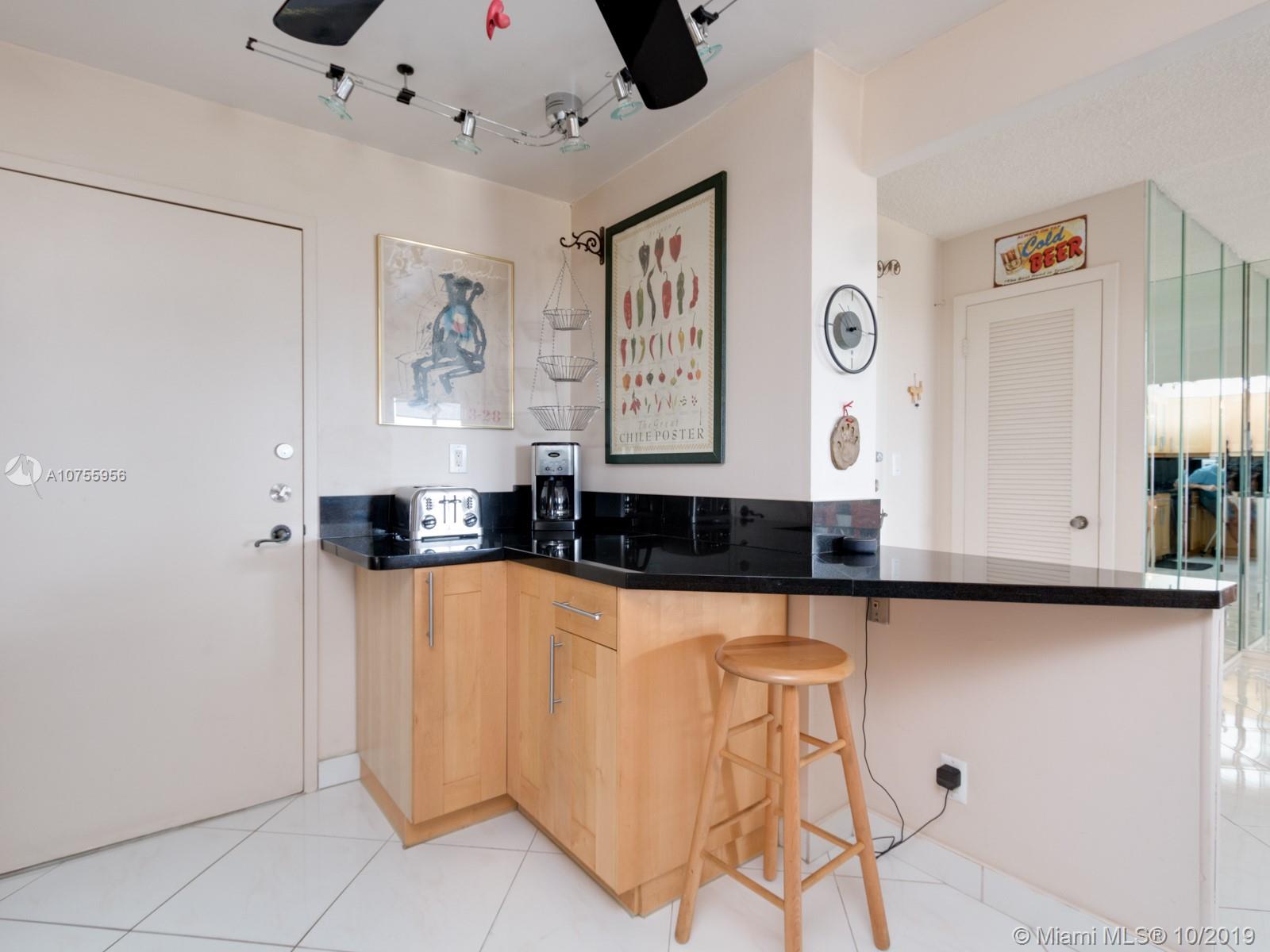 ALLINGTON TOWERS CONDO - Residential