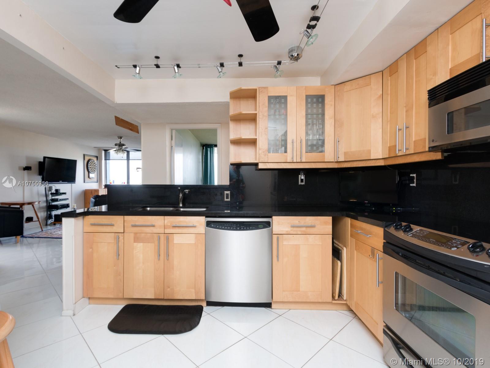 ALLINGTON TOWERS CONDO - Residential