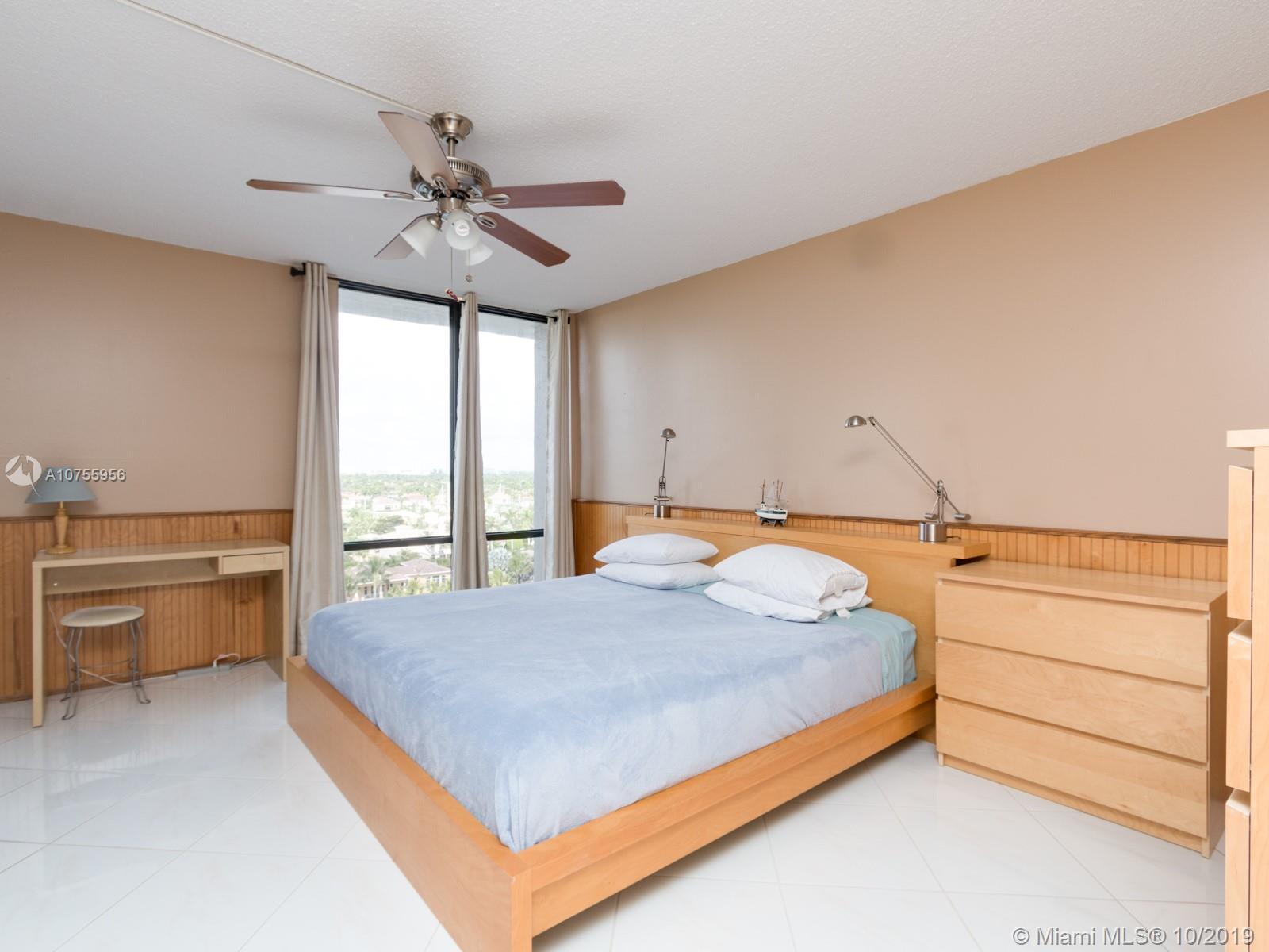 ALLINGTON TOWERS CONDO - Residential