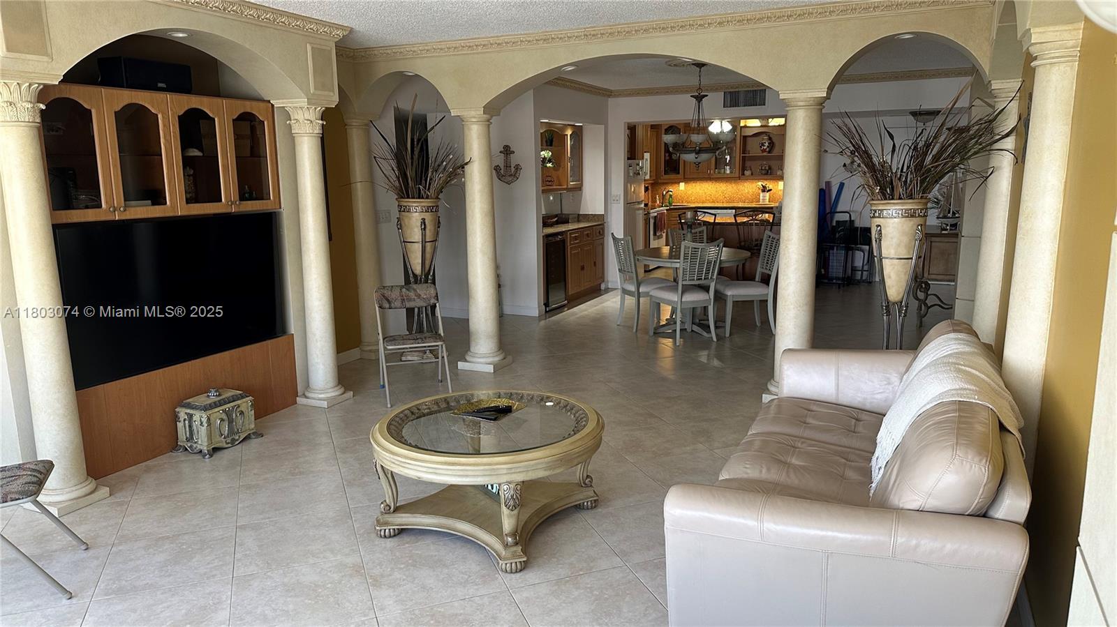 SEA AIR TOWERS CONDO - Residential Lease