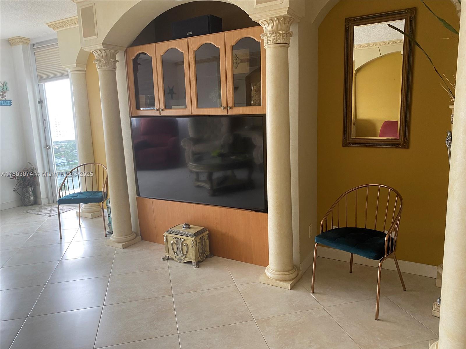 SEA AIR TOWERS CONDO - Residential Lease