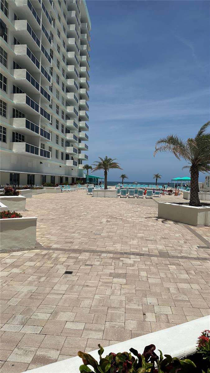 SEA AIR TOWERS CONDO - Residential Lease