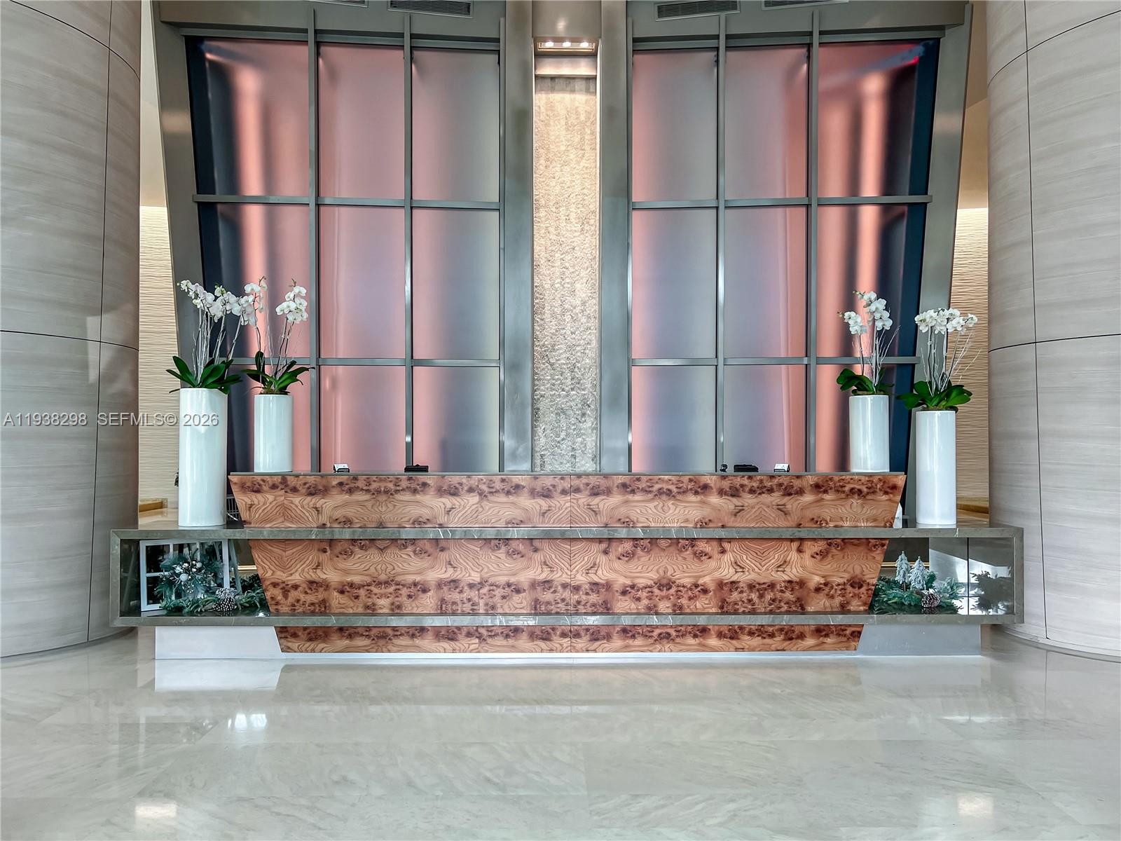 TRUMP ROYALE CONDO - Residential