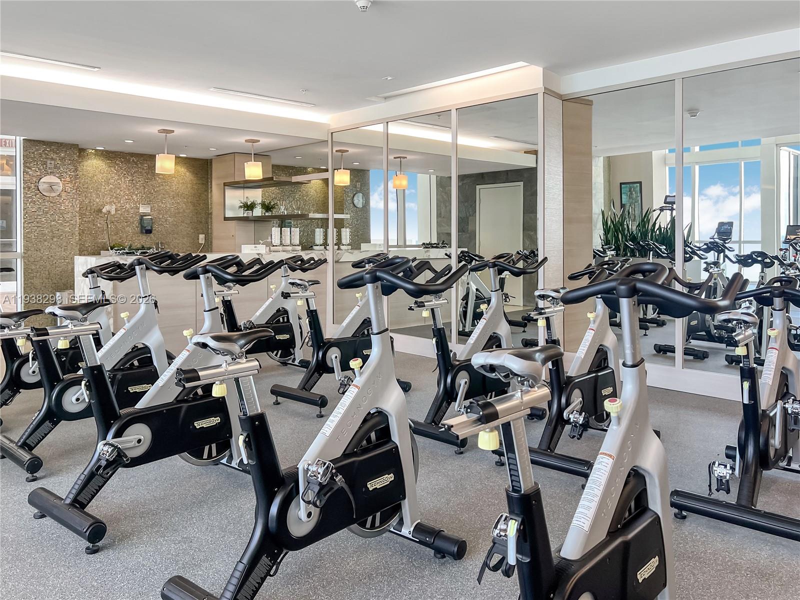 TRUMP ROYALE CONDO - Residential