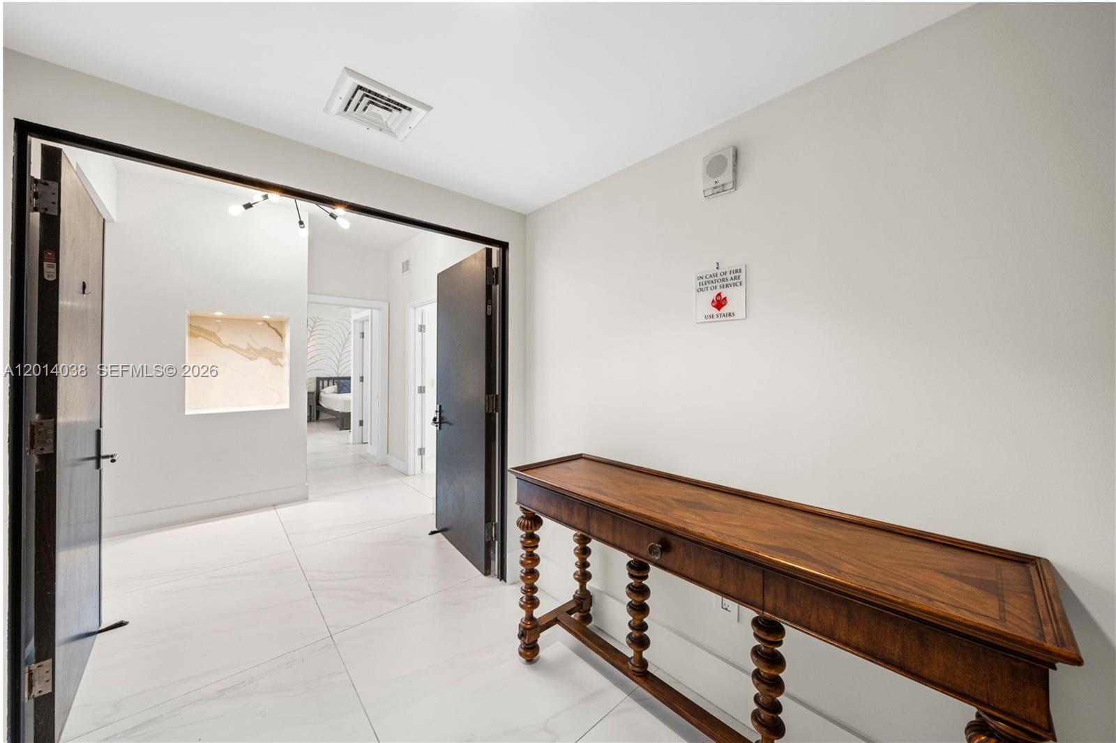 900 BISCAYNE BAY CONDO - Residential