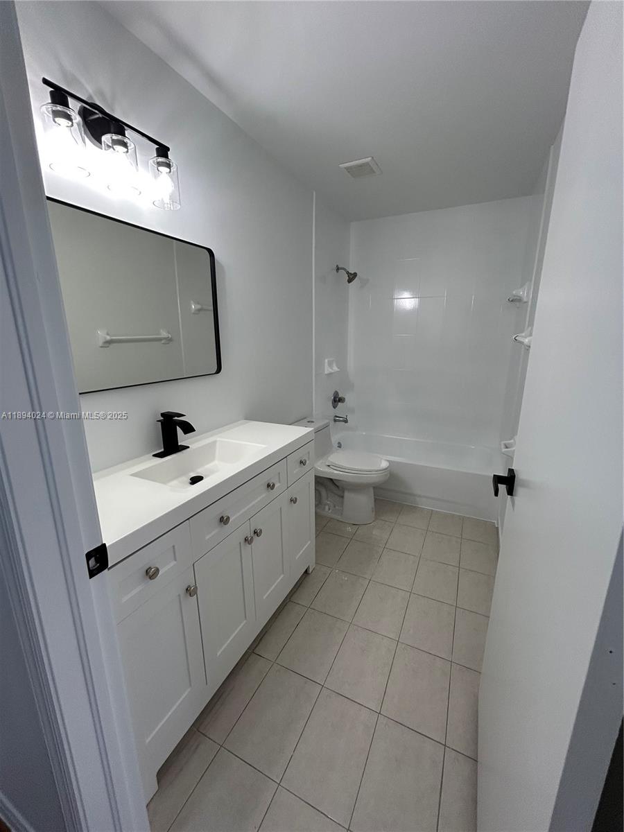 BRISTOL POINTE - Residential Lease