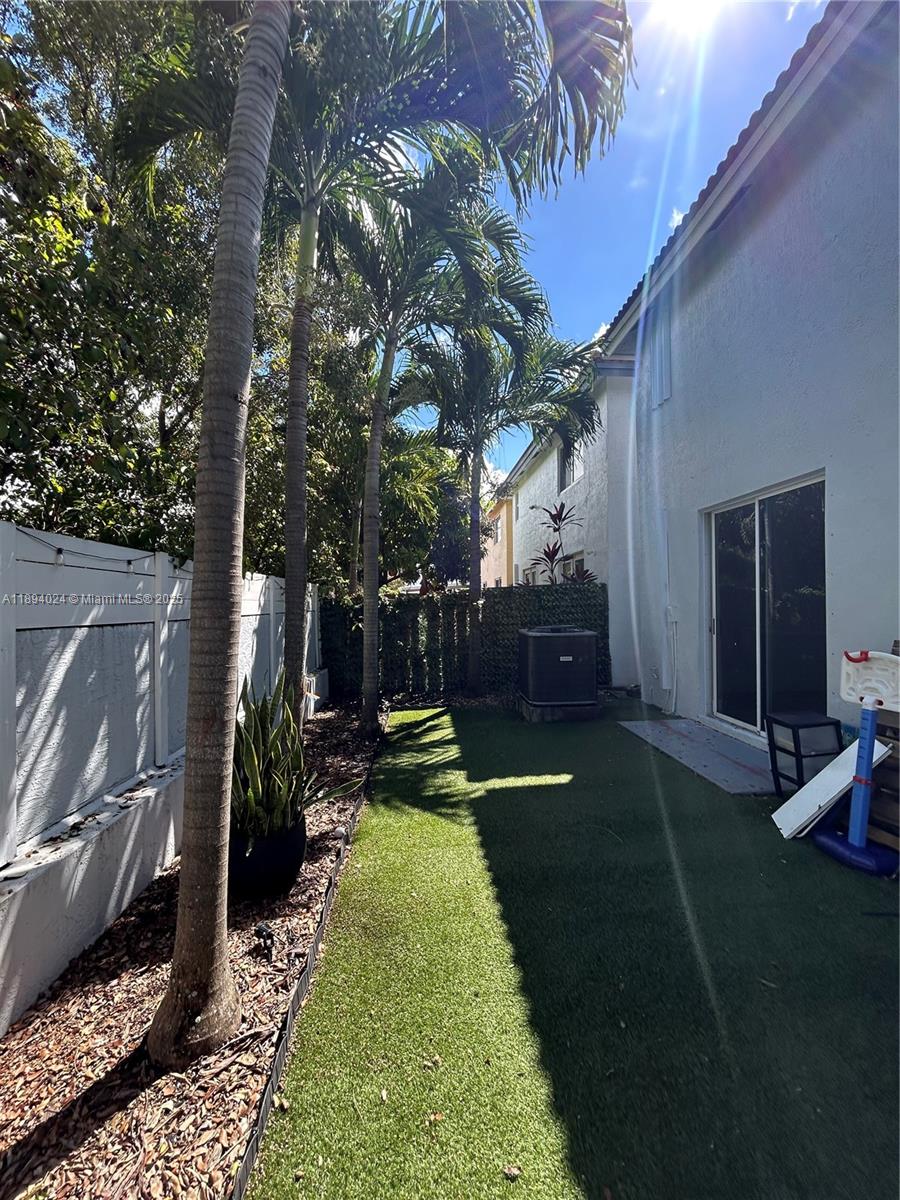 BRISTOL POINTE - Residential Lease