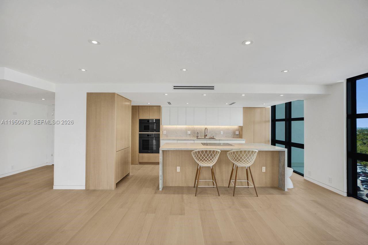 1111 Crandon Blvd A808