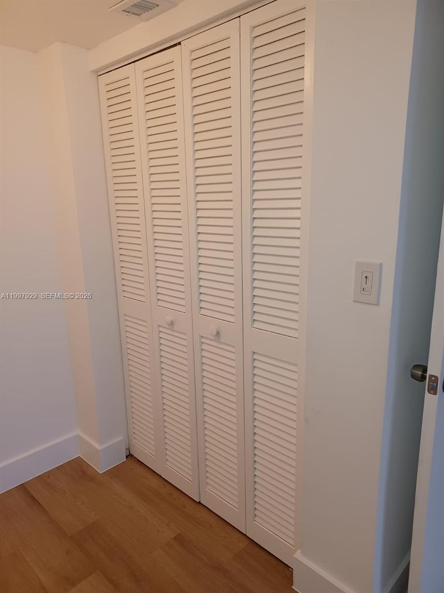 PARKWAY GROVE CONDO PART - Residential Lease