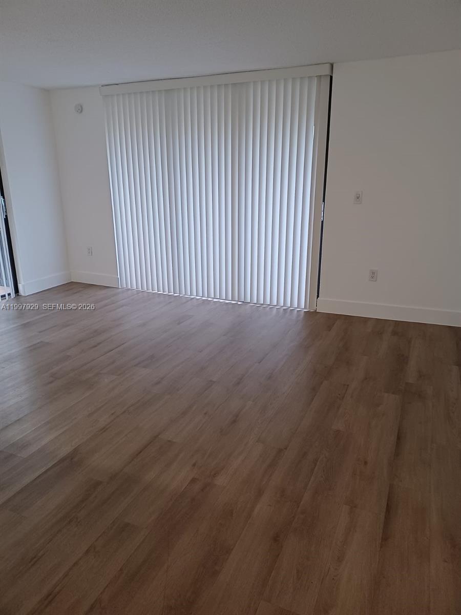 PARKWAY GROVE CONDO PART - Residential Lease