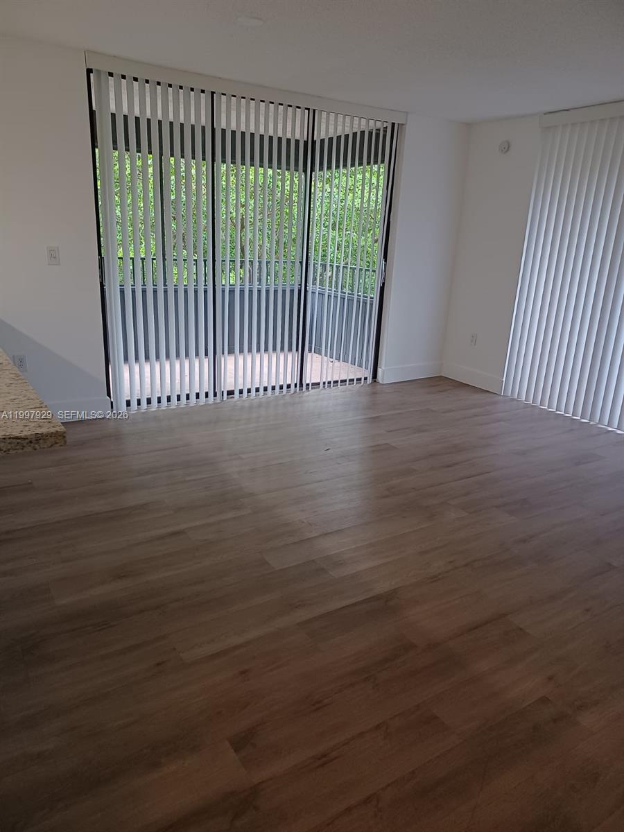 PARKWAY GROVE CONDO PART - Residential Lease