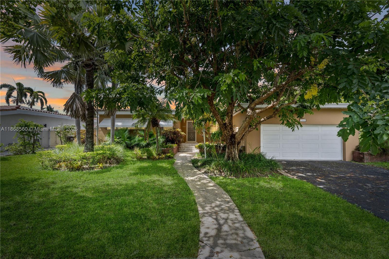 12488 N Bayshore Dr