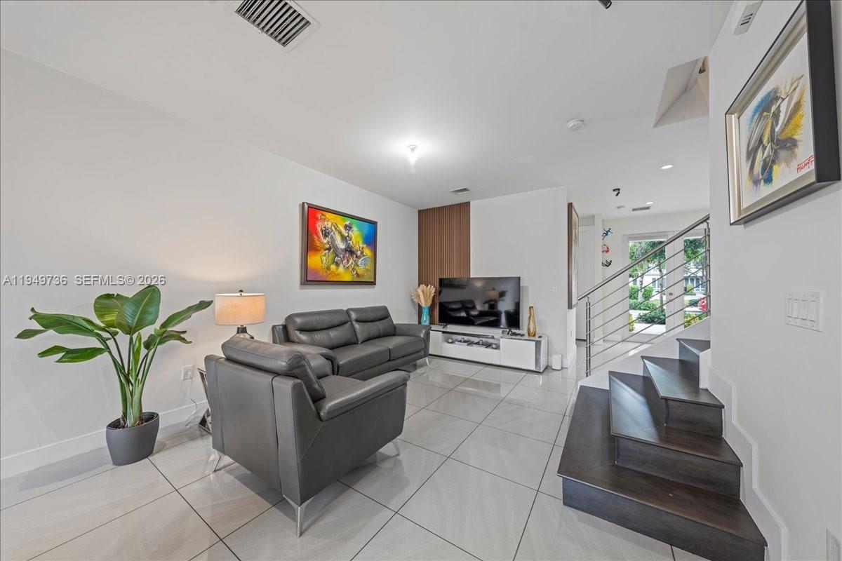 LANDMARK AT DORAL - Residential