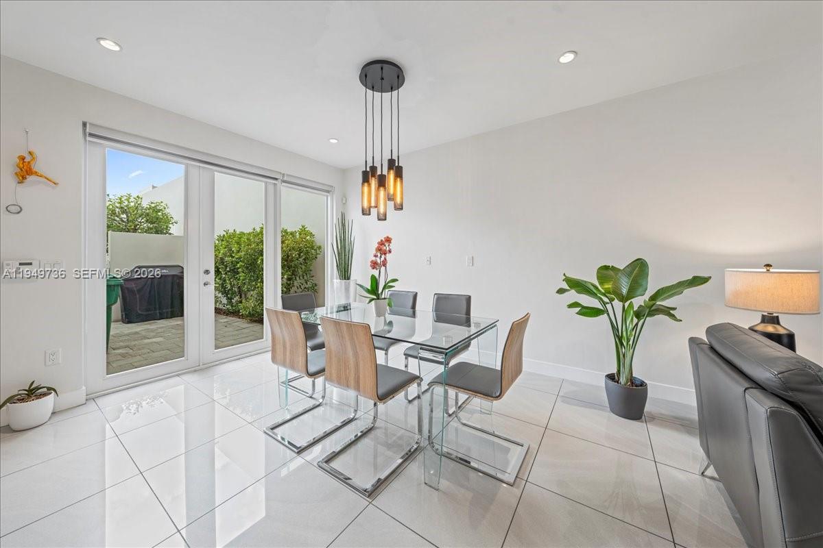 LANDMARK AT DORAL - Residential