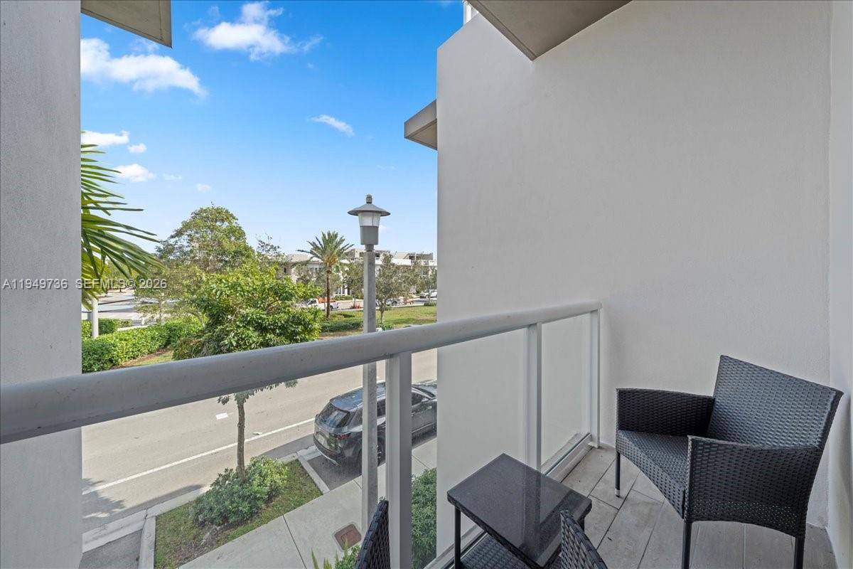 LANDMARK AT DORAL - Residential