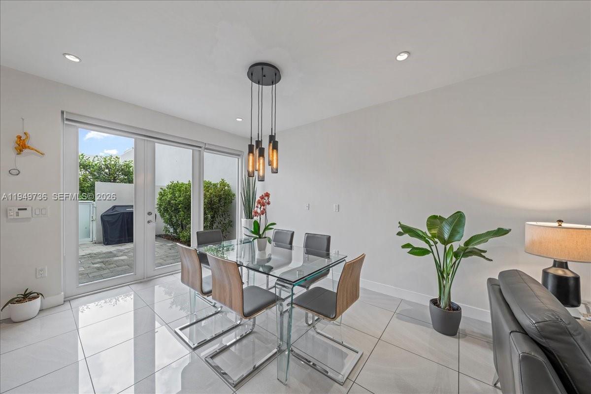 LANDMARK AT DORAL - Residential