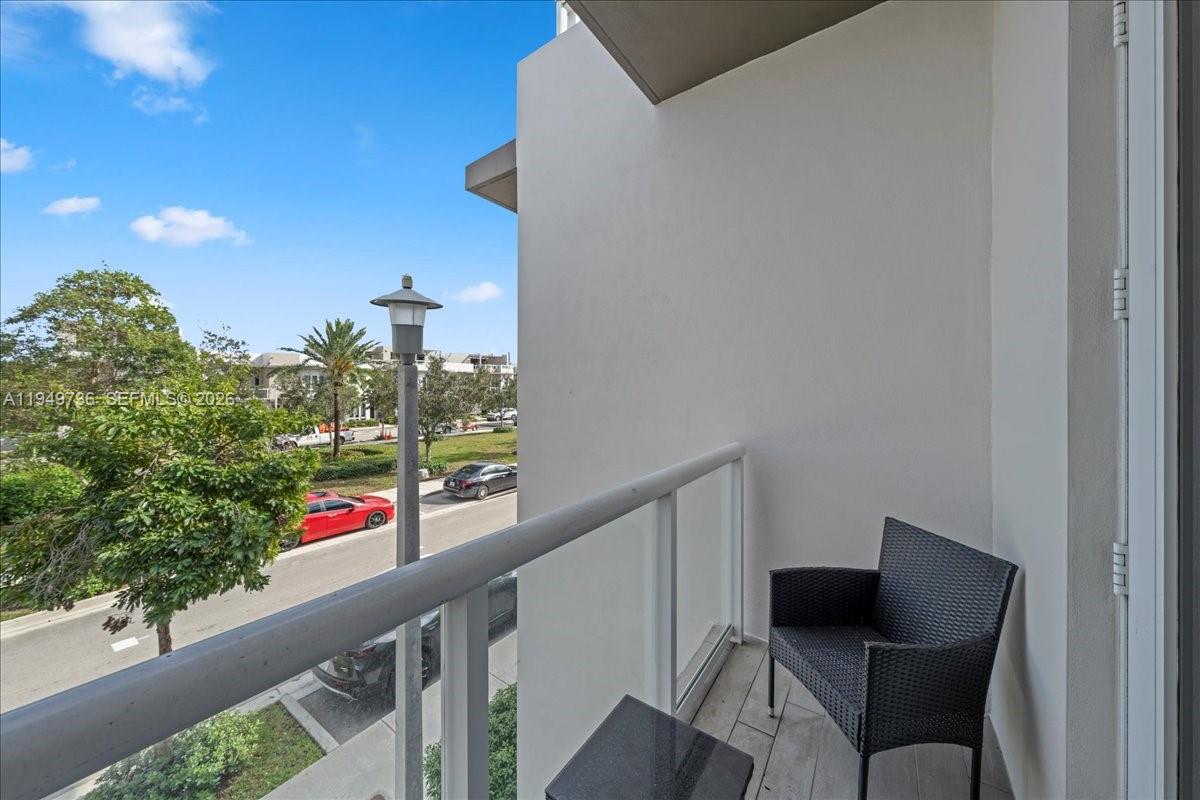 LANDMARK AT DORAL - Residential