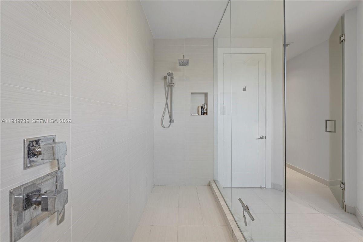 LANDMARK AT DORAL - Residential