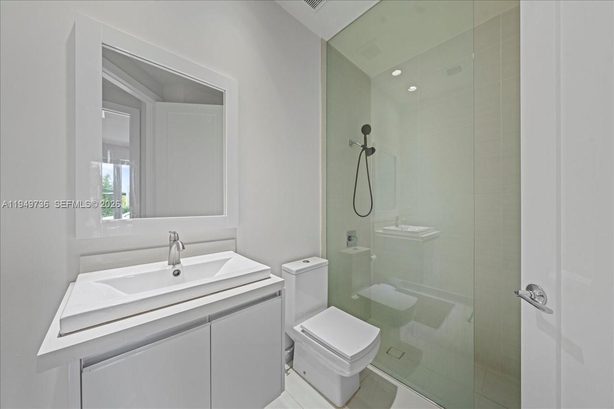 LANDMARK AT DORAL - Residential